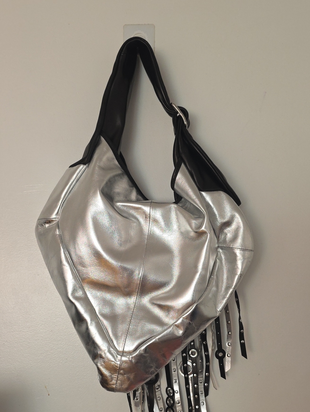RARE HTF Aimee Kestenberg Silver and Black Fringe Shoulder Bag - Designer Style - Picture 8 of 15